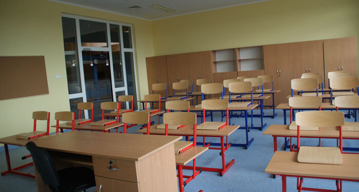 Dębica: Nauczyciele bez pracy.