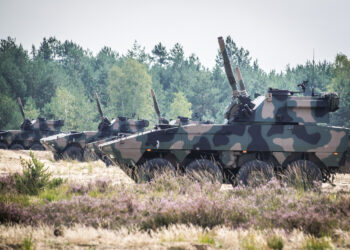 Stalowa Wola: HSW przekazała armii VI Kompanijny Moduł Ogniowy RAK