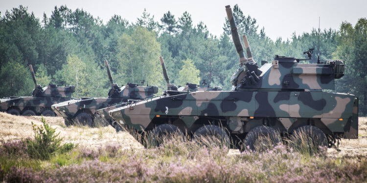 Stalowa Wola: HSW przekazała armii VI Kompanijny Moduł Ogniowy RAK