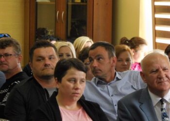 Dębica: Nie chcą łączonych zajęć.