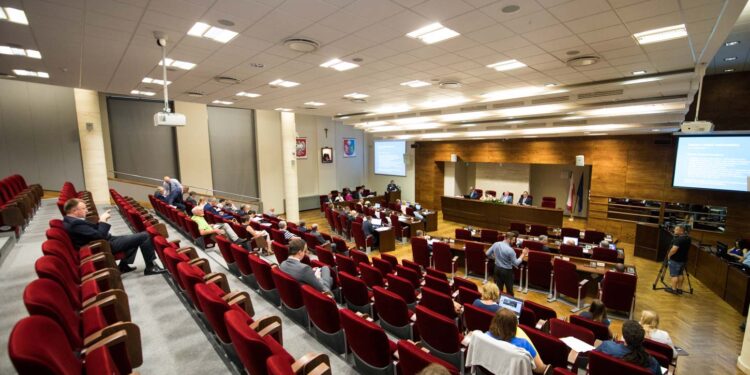 Region: Absolutorium i wotum zaufania dla zarządu województwa przyznane.
