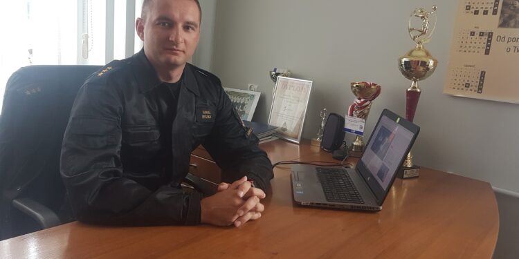 Tarnobrzeg. Strażacy nakręcili film ku przestrodze. O bezpieczeństwie nad wodą.