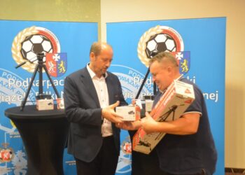 Podkarpacie: IV-ligowcy wyposażeni w kamery.