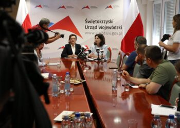 Świętokrzyskie: Wystarczy miejsc dla absolwentów.