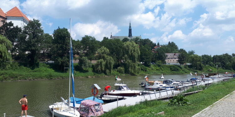 Sandomierz: Wisła i nadwiślański bulwar coraz atrakcyjniejsze turystycznie.