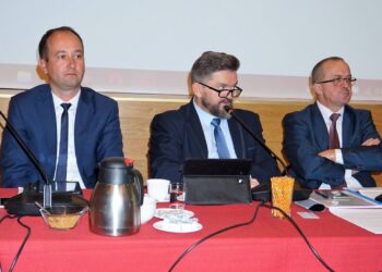 Kolbuszowa: Radni wycofali się z podwyżek diet.