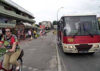 Mielec: Więcej pasażerów, mniej pieniędzy.