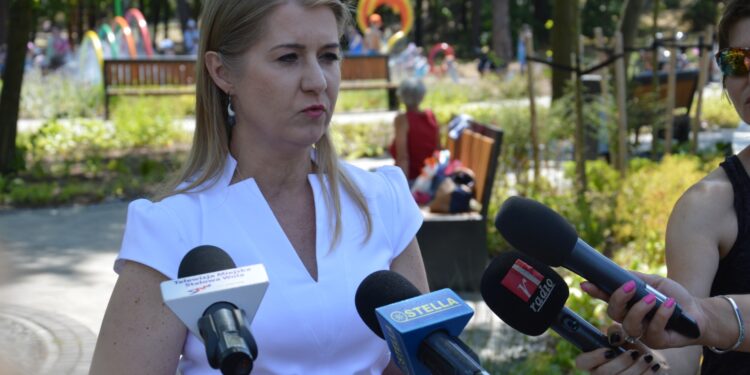 Stalowa Wola: Czas na składanie wniosków 500+ na pierwsze dziecko.