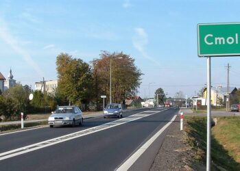 Cmolas: Kłopotliwe ‘paski’.