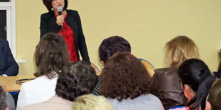 Majdan Królewski: ‘Rozmawiajmy z naszymi dziećmi’.