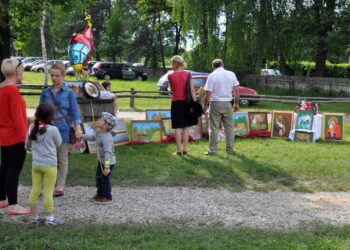 Kolbuszowa: Spotkanie z kulturą ludową.