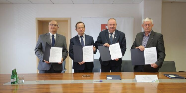 Region: Samorząd wsparł uczelnie.