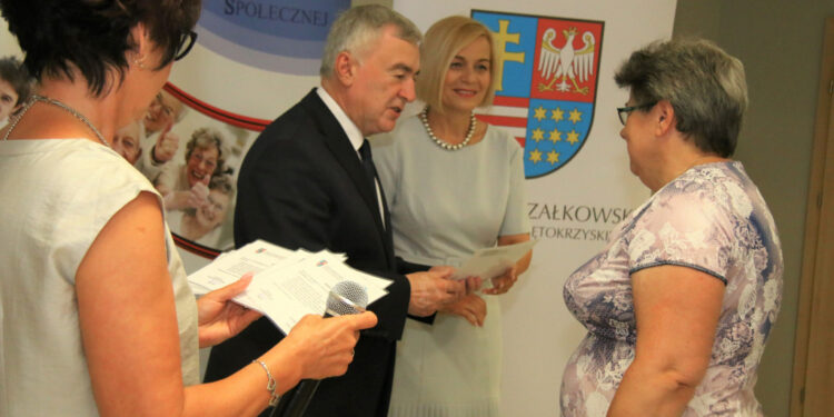 Region: Rodziny zastępcze z ułatwieniami