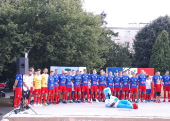 Sandomierz: Zmiany personalne, nowe stroje, kolejne cele – prezentacja „Wisły” Sandomierz.