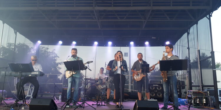 Sandomierz: Mieszkańcy prawobrzeżnej części miasta świętowali dożynki.