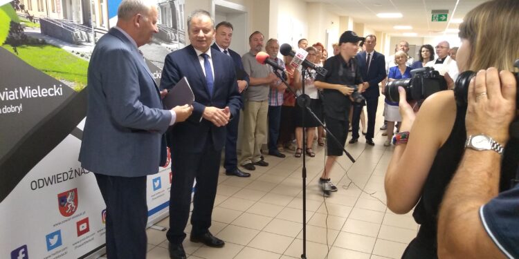 Mielec:  Będziemy szukać lekarzy do przychodni.