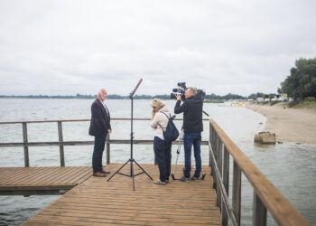 Tarnobrzeg. Materiał filmowy o Jeziorze Tarnobrzeskim obejrzą w telewizji zagraniczni sąsiedzi.