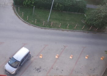 Sandomierz: Dwa nowe parkingi, trzydzieści dodatkowych miejsc dla samochodów.