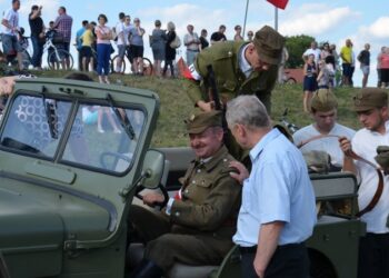 Mielec: Partyzancki Patrol na bulwarach…