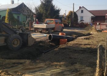 Baranów Sandomierski: Prace przy kanalizacji sanitarnej