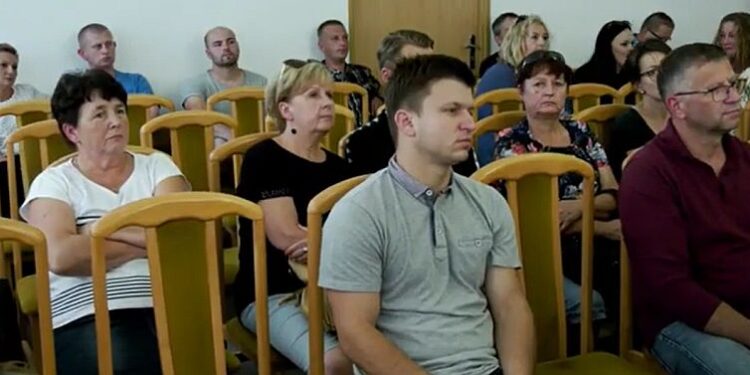 Dębica: Nie chcą masztu telefonii komórkowej.