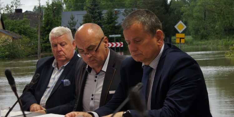 Mielec: Powrót do systemu monitoringu.