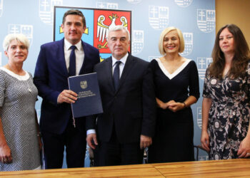 Obrazów: Pomoc na aktywizację zawodową.