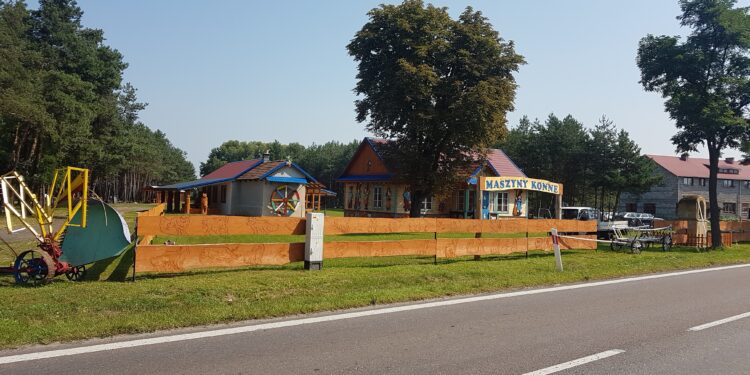 Baranów Sandomierski. Jedyny taki skansen.
