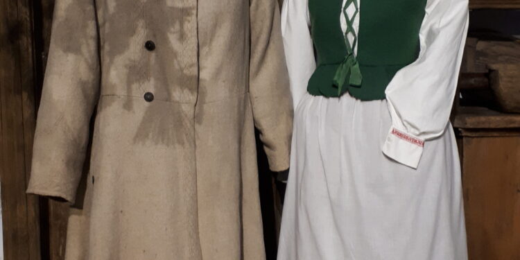 Sandomierz: Muzeum Regionalne prosi o udostępnienie strojów regionalnych.