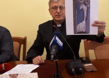 Sandomierz: Drewniana figura Matki Boskiej Bolesnej z sandomierskiej katedry zostanie odrestaurowana.