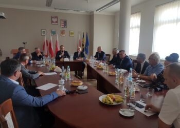 Tarnobrzeg, powiat tarnobrzeski. Promesy na przebudowę dróg.