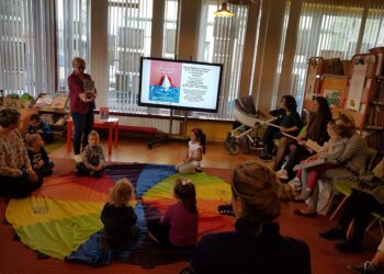 Tarnobrzeg. „Z książką na start”. Wyprawki czytelnicze dla dzieciaków.