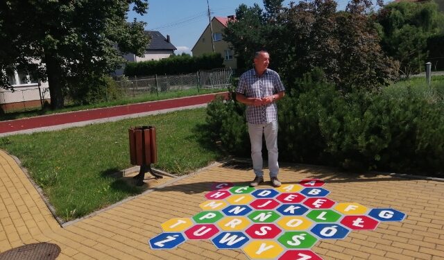 Sandomierz: Terenowe gry planszowe zamiast komórek.