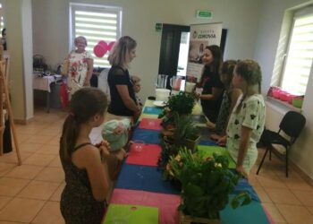 Chwałki, Obrazów, Sandomierz: Rozpoczął działalność Klub Aktywnego Mieszkańca.