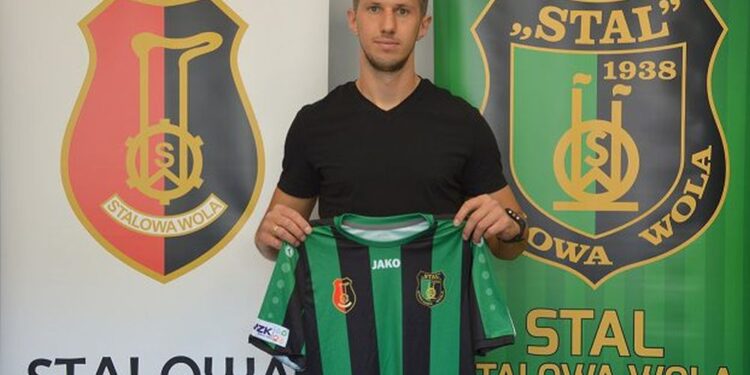 Stalowa Wola: Pora na Skrę. Nowy piłkarz w Stalówce