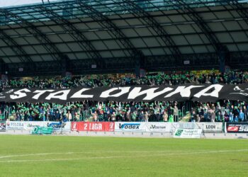 Stalowa Wola: Odłożona gra przy Hutniczej