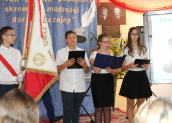 Ossala: Uroczyste odsłonięcie tablicy poświęconej pamięci Adama Bienia.