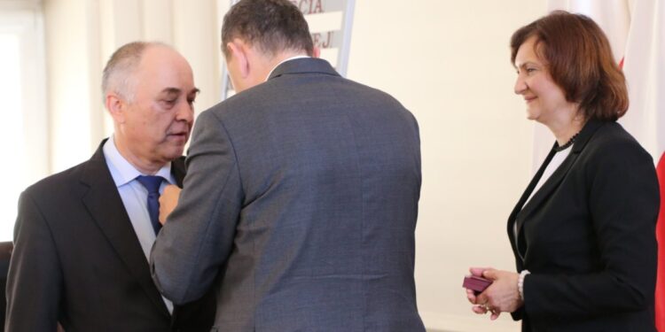 Rzeszów: Wręczono Medale Stulecia Odzyskanej Niepodległości. Wśród odznaczonych Bogusław Szwedo.