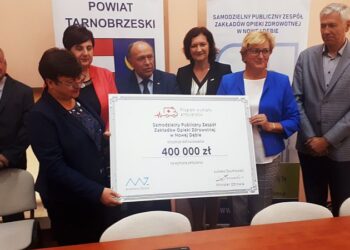 Nowa Dęba: Szpital będzie miał nową karetkę
