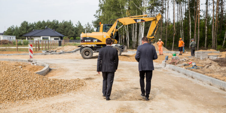 Ostrowiec Św.: Drogowe inwestycje