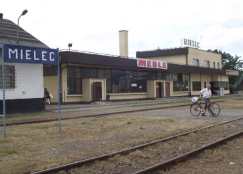 Mielec: Posłanka pyta o dworzec.