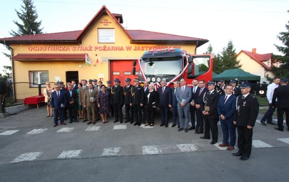 Jastkowice: 105 lat OSP i nowy wóz bojowy