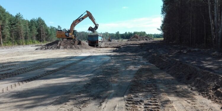 Łążek Ordynacki: Wbili łopatę w s19