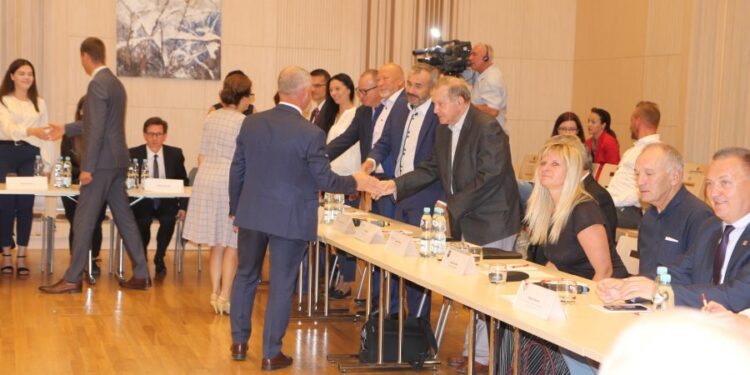 Świętokrzyskie: Oświatowy Okrągły Stół