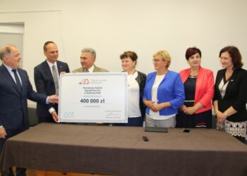 Stalowa Wola: jedna z 200 karetek trafi do stalowowolskiego szpitala