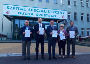 Sandomierz: Apel władz powiatu o większe pieniądze dla szpitala.