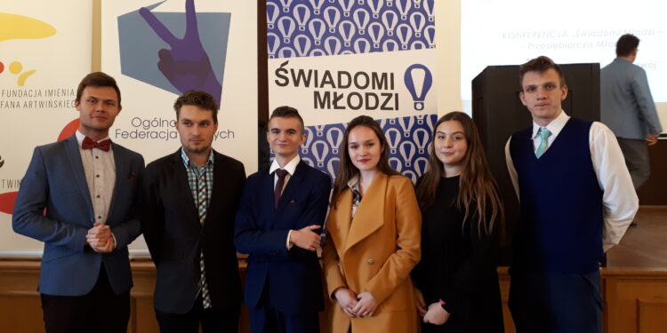 Sandomierz: O przedsiębiorczości młodzieży z punktu widzenia młodych przedsiębiorców.