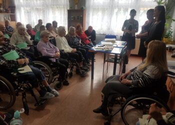 Tarnobrzeg. Wielu gości w zakładzie pielęgnacyjnym. Trwają dni otwarte.