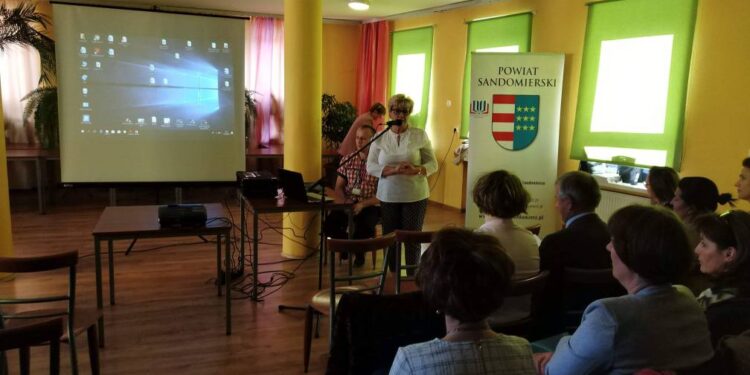 Sandomierz:  II Powiatowa Konferencja Profilaktyki Zdrowotnej.