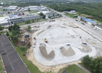 Tarnobrzeg. Parking dla tirów w TSSE.